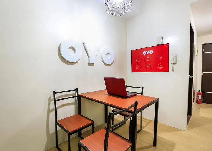 Oyo 263 Vinia Residences ホテル 2*