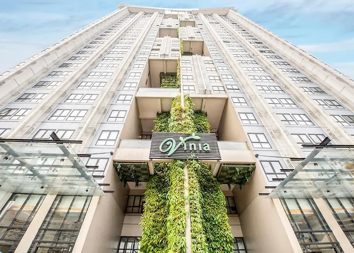 Oyo 263 Vinia Residences ホテル 2*